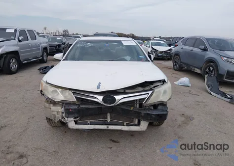 2014 Toyota Camry Le из США, поврежденный, VIN 4T4BF1FK1ER410619